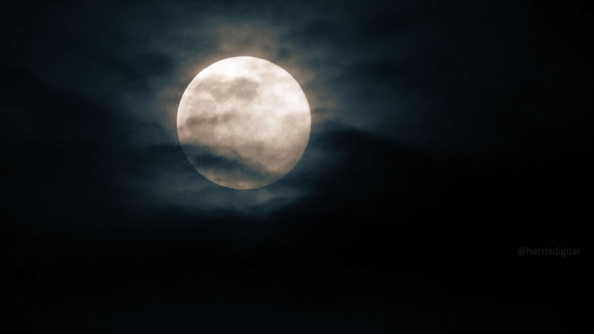 Super Snow Moon video by Harris Digital Productions in Hertfordshire